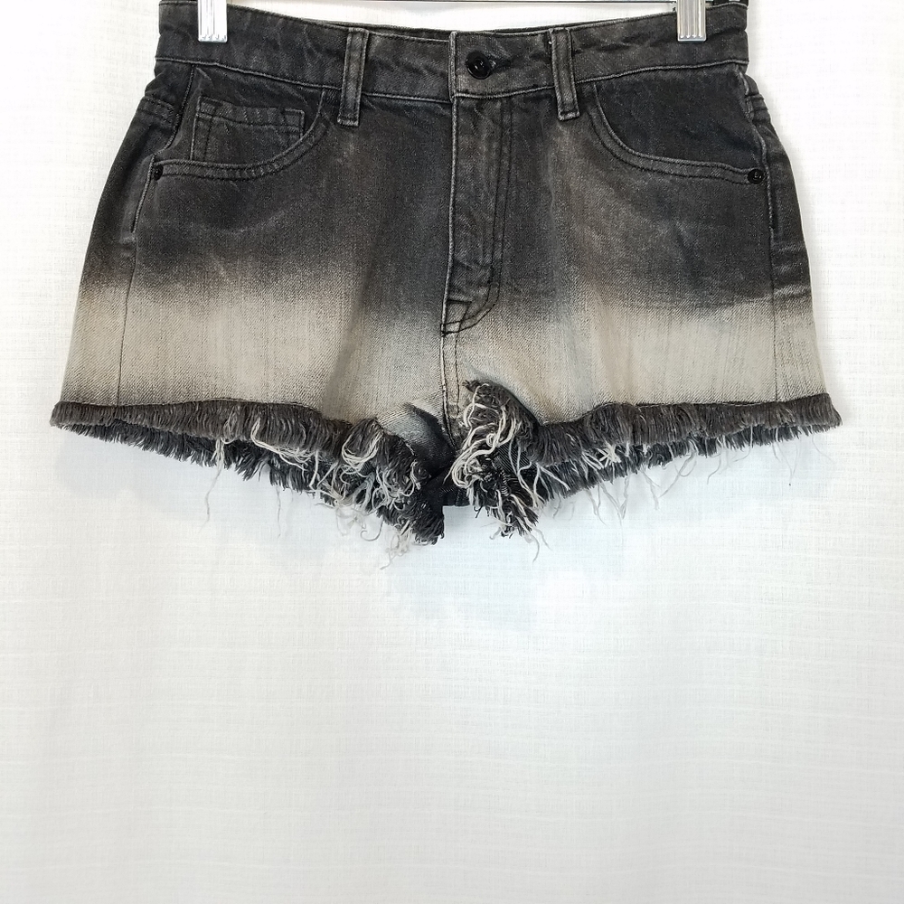 Rush | Ombre Fray Jean Shorts 26